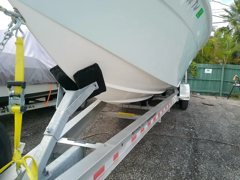 Slide: The Image of Glasstream 328 SCX 2025 - 5490838