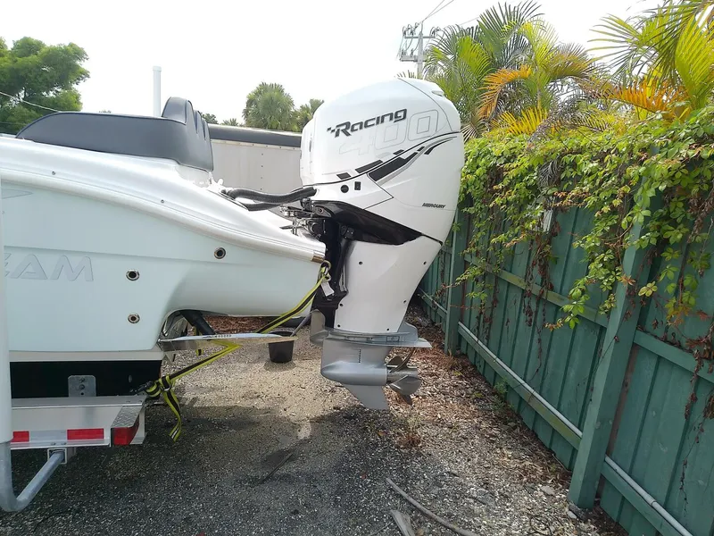 Slide: The Image of Glasstream 328 SCX 2025 - 5490842