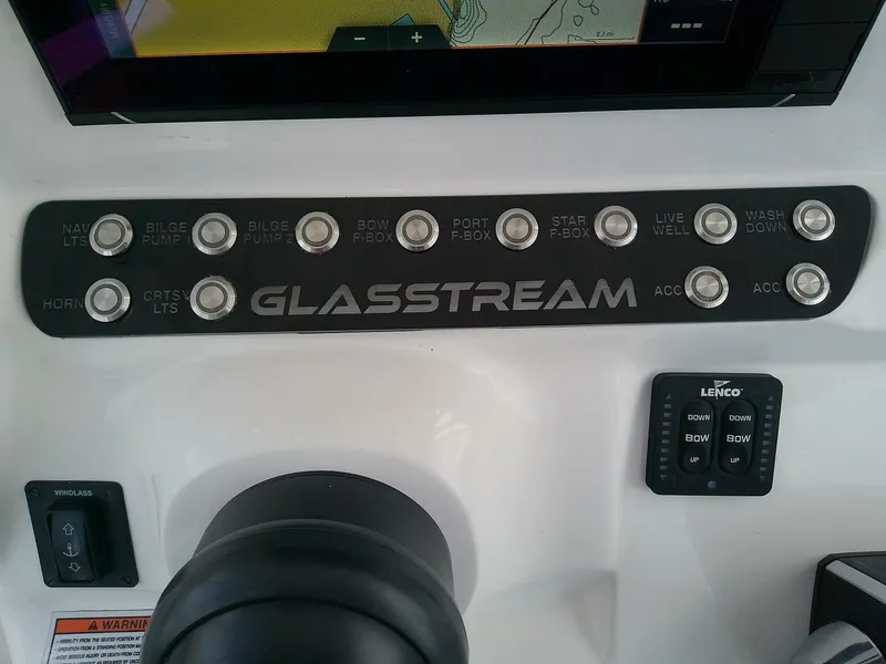 Slide: The Image of Glasstream 328 SCX 2025 - 5490854