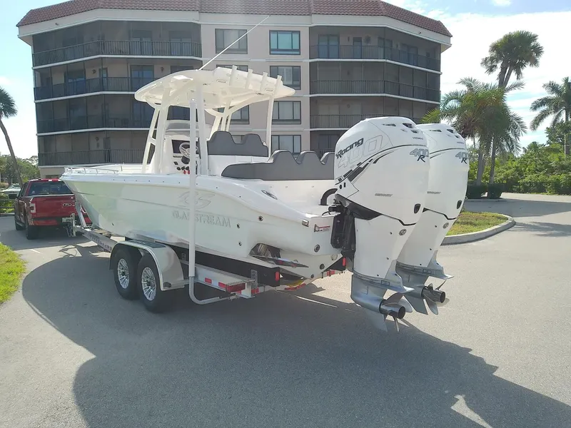 Slide: The Image of Glasstream 328 SCX 2025 - 5500495