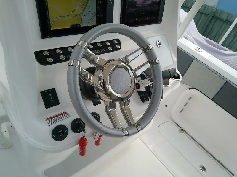 Slide: The Image of Glasstream 328 SCX 2025 - 5490857