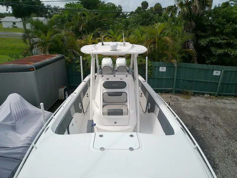 Slide: The Image of Glasstream 328 SCX 2025 - 5490870