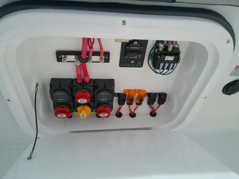 Slide: The Image of Glasstream 328 SCX 2025 - 5490886