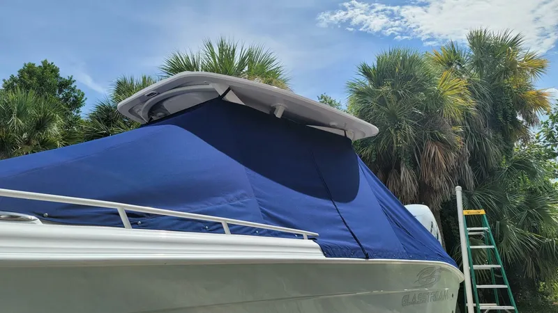 Slide: The Image of Glasstream 328 SCX 2025 - 5490890