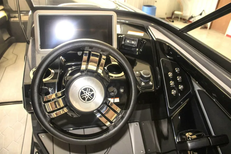 Slide: The Image of Yamaha 255 XD 2021 - 5692714