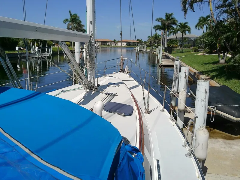 Slide: The Image of Catalina 42 1989 - 5492366