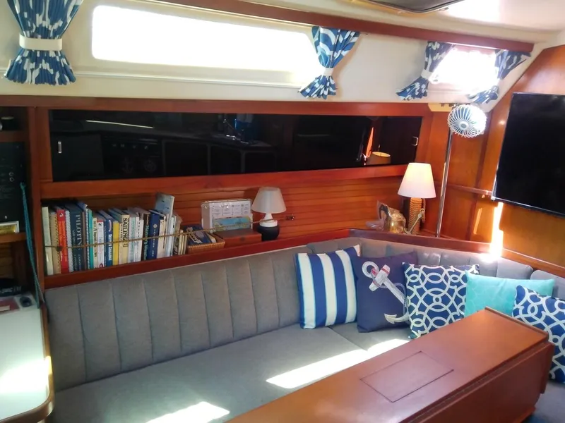 Slide: The Image of Catalina 42 1989 - 5492388