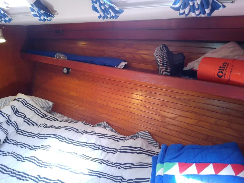 Slide: The Image of Catalina 42 1989 - 5492402