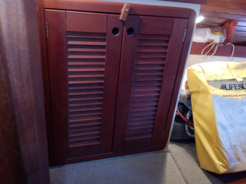 Slide: The Image of Catalina 42 1989 - 5492410