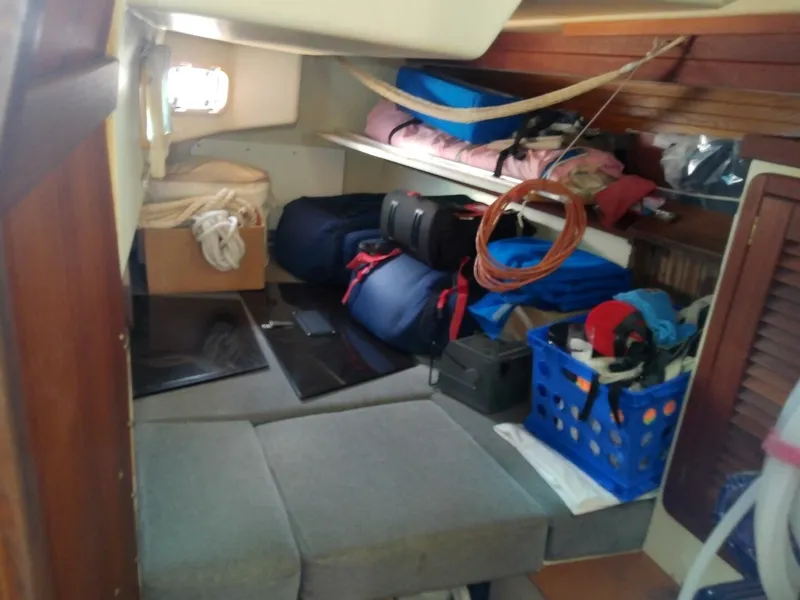 Slide: The Image of Catalina 42 1989 - 5492411