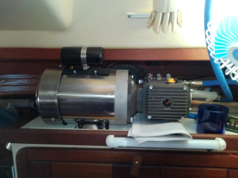 Slide: The Image of Catalina 42 1989 - 5492414