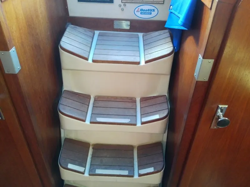 Slide: The Image of Catalina 42 1989 - 5492415