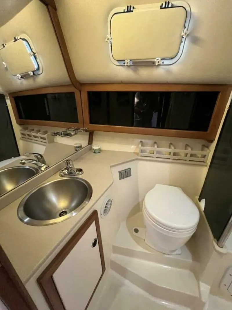 Slide: The Image of Albin 32+2 Command Bridge 1996 - 5503987