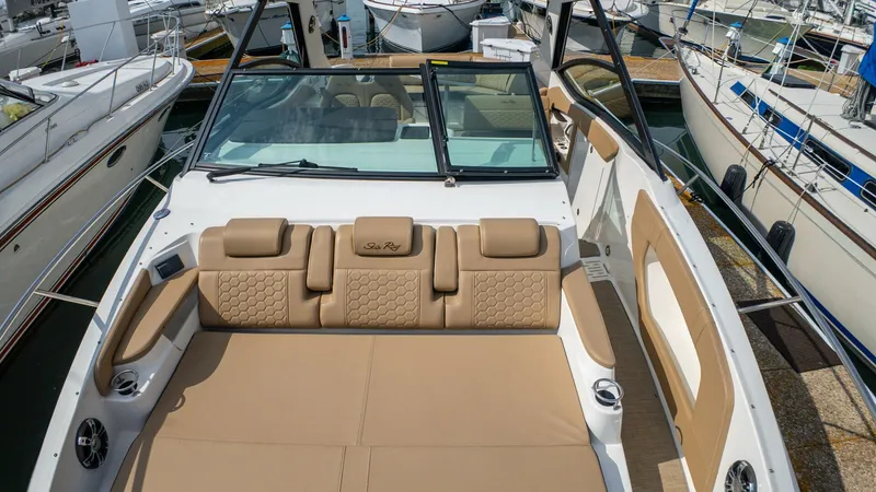 Slide: The Image of Sea Ray 320 Sundancer 2019 - 5493906