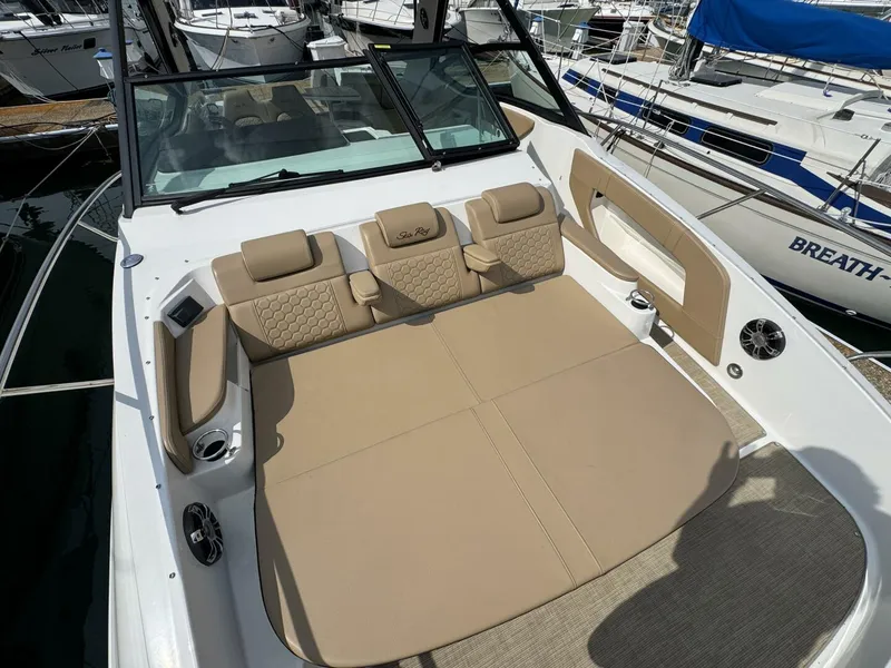 Slide: The Image of Sea Ray 320 Sundancer 2019 - 5493965