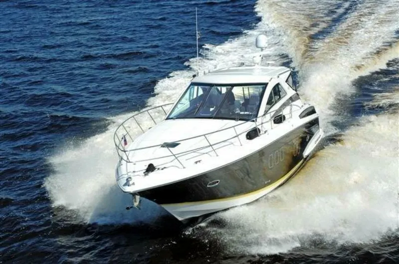 Slide: The Image of Regal 52 Sport Coupe - Profile 2009 Regal 52 Sport Coupe - Navygator - 5494294