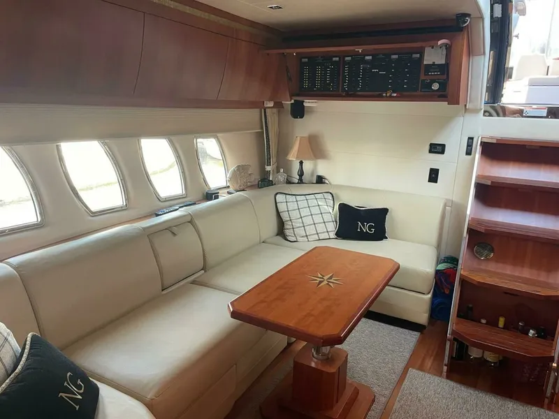 Slide: The Image of Regal 52 Sport Coupe - Salon 2009 Regal 52 Sport Coupe - Navygator - 7652741