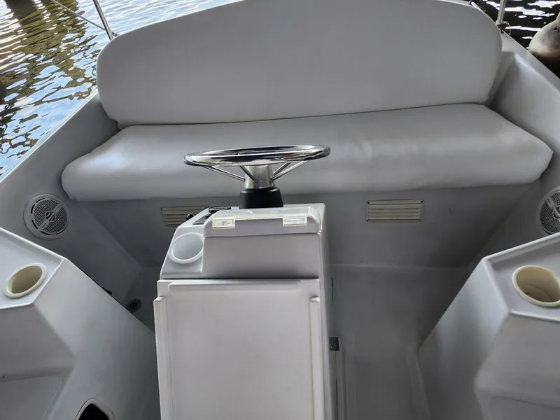 Slide: The Image of Duffy Classic 21 Steering and Helm Seat - 5542103