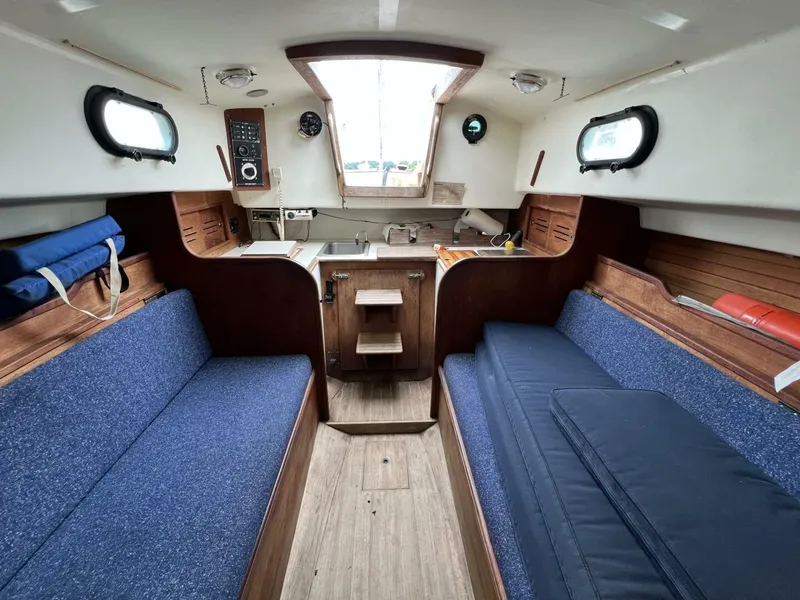 Slide: The Image of Cape Dory 28 1981 - 5494355