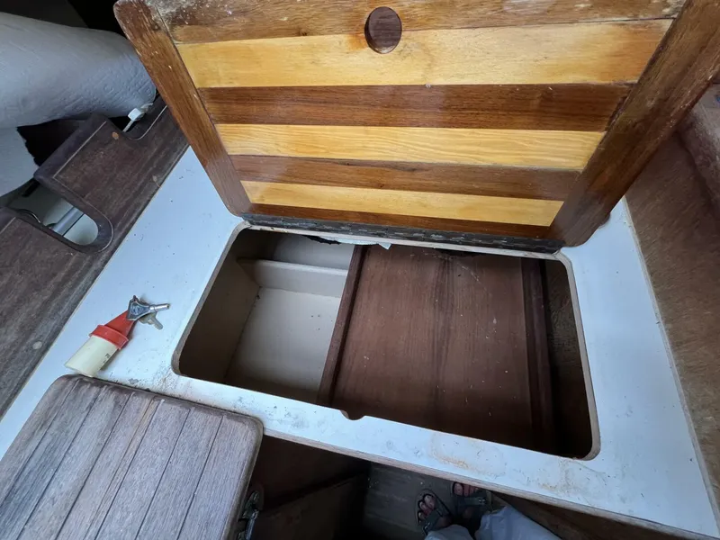 Slide: The Image of Cape Dory 28 1981 - 5494359