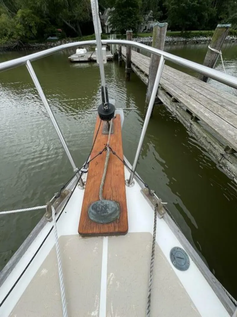 Slide: The Image of Cape Dory 28 1981 - 5494345