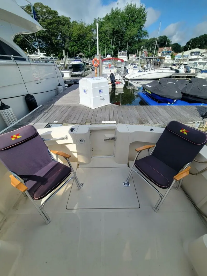 Slide: The Image of Mainship Pilot 2004 - 5494529