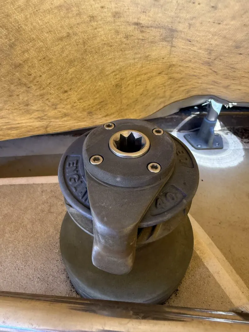 Slide: The Image of Cape Dory 33 1985 - 5597314