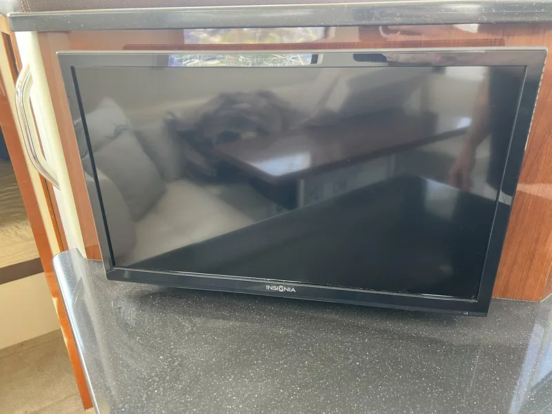 Slide: The Image of 2016 Carver C34 Salon TV - 5495219