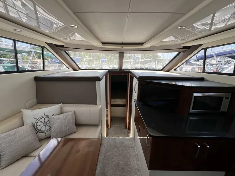 Slide: The Image of 2016 Carver C34 Salon View 2 - 5495222