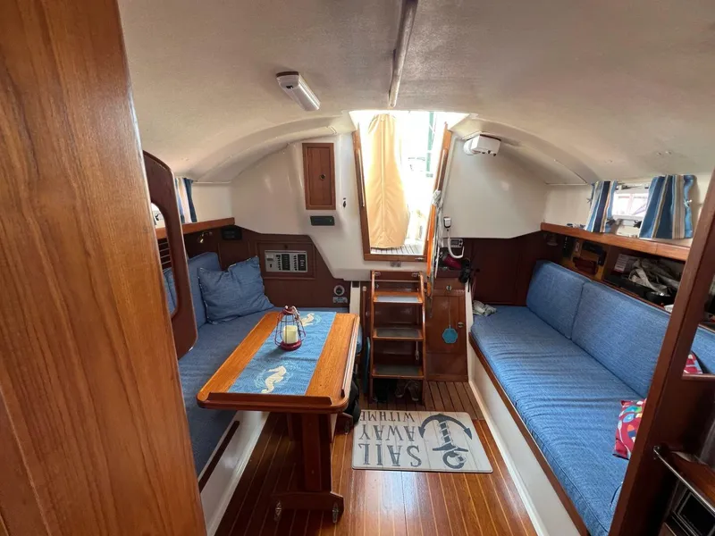 Slide: The Image of Nonsuch 30 Ultra 1985 - 5495472