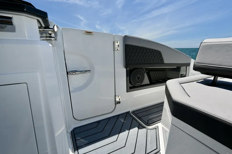 Slide: The Image of Cobalt R33 2025 - 5499193