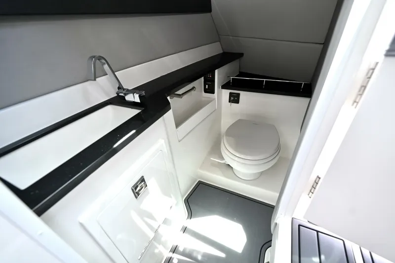 Slide: The Image of Cobalt R33 2025 - 5499200