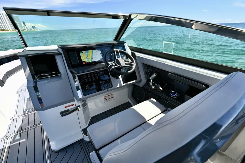 Slide: The Image of Cobalt R33 2025 - 5499202