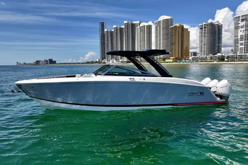 Slide: The Image of Cobalt R33 2025 - 5499185