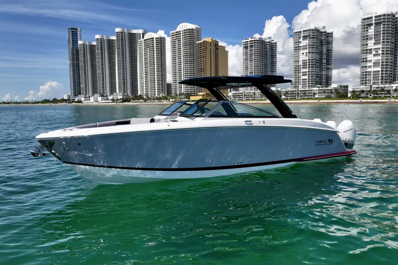 Slide: The Image of Cobalt R33 2025 - 5499228