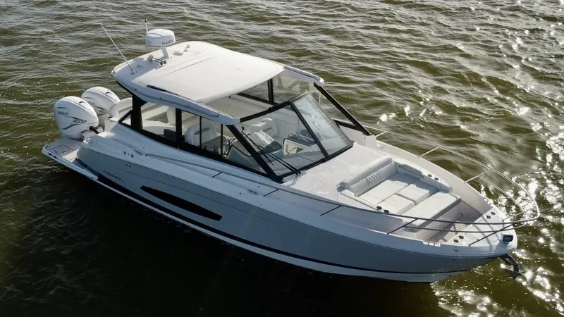 Slide: The Image of Regal 36 XO 2021 - 5506760