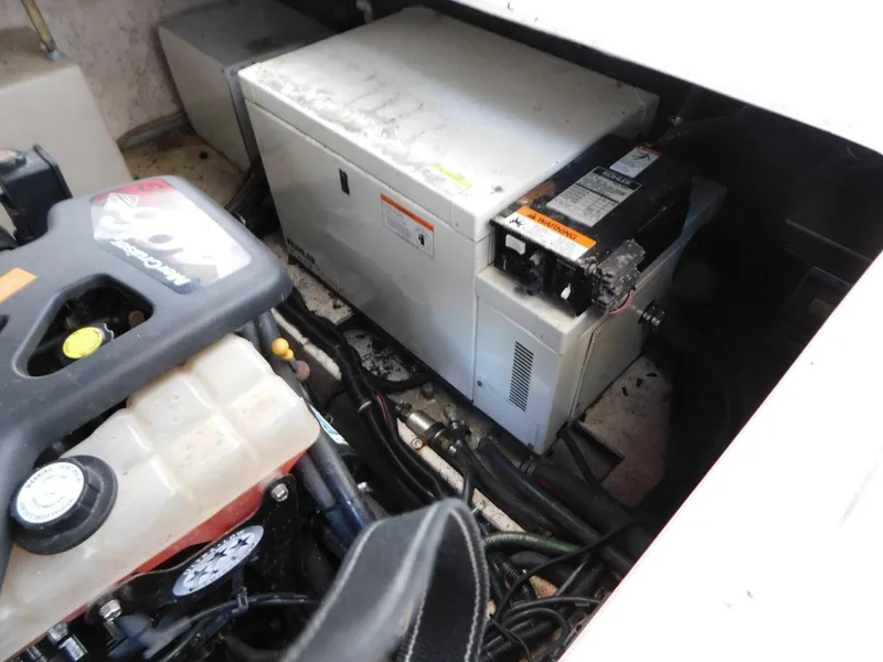 Slide: The Image of Rinker Fiesta Vee 270 2004 - 5496176