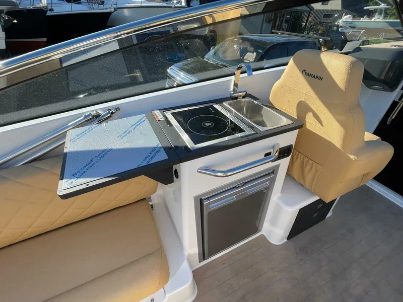 Slide: The Image of Yamarin 88 DC 2023 - 5496353