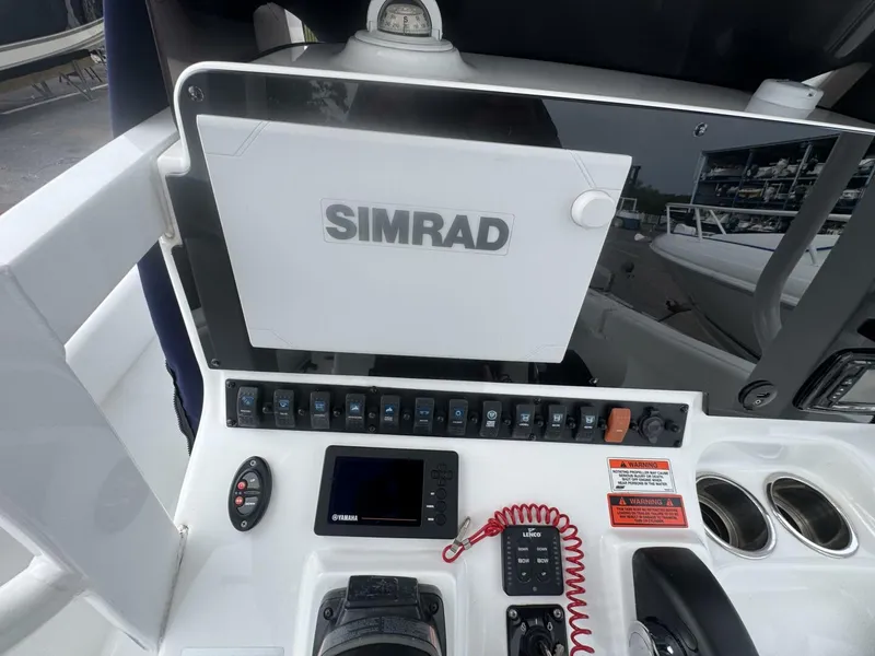 Slide: The Image of Sea Hunt 235 Ultra SE 2017 - 5496570
