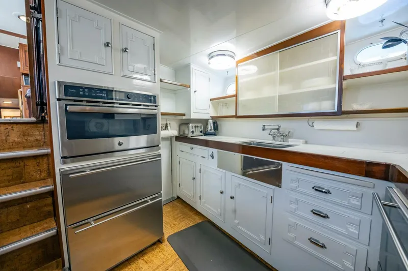 Slide: The Image of Burger 64 Motor Yacht 1964 - 5496780