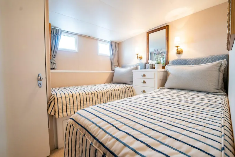 Slide: The Image of Burger 64 Motor Yacht 1964 - 5496818