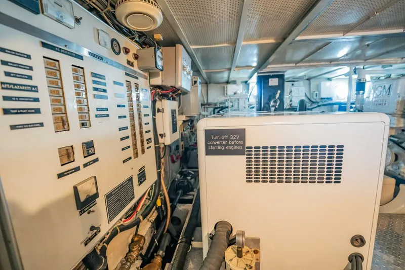 Slide: The Image of Burger 64 Motor Yacht 1964 - 5496886