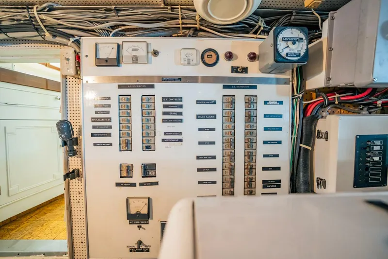 Slide: The Image of Burger 64 Motor Yacht 1964 - 5496888