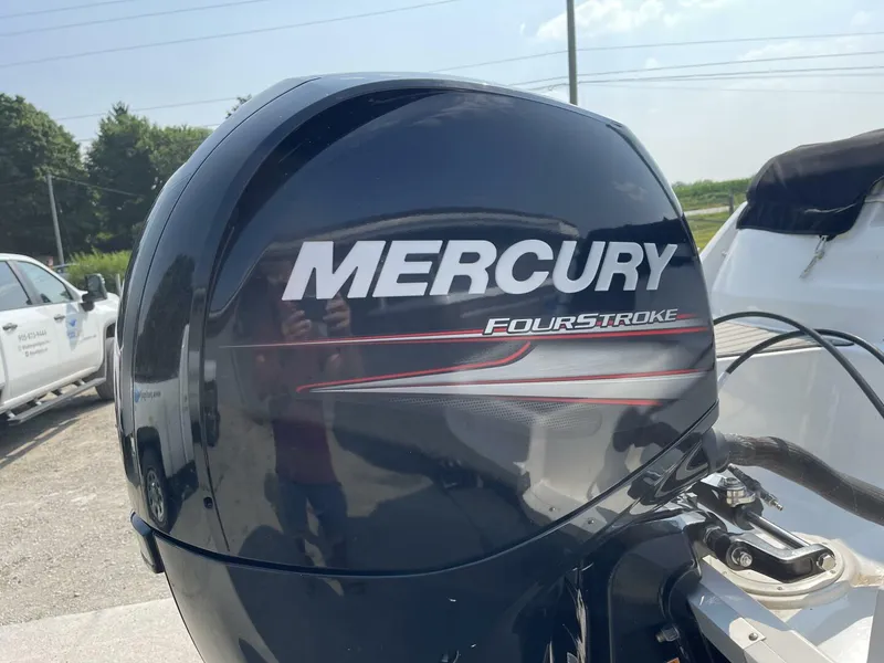 Slide: The Image of Bayliner VR5 2019 - 5497824