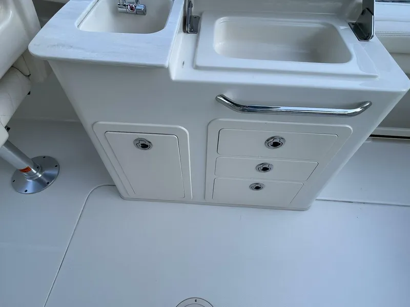 Slide: The Image of Grady-White 27 2021 - 5497909