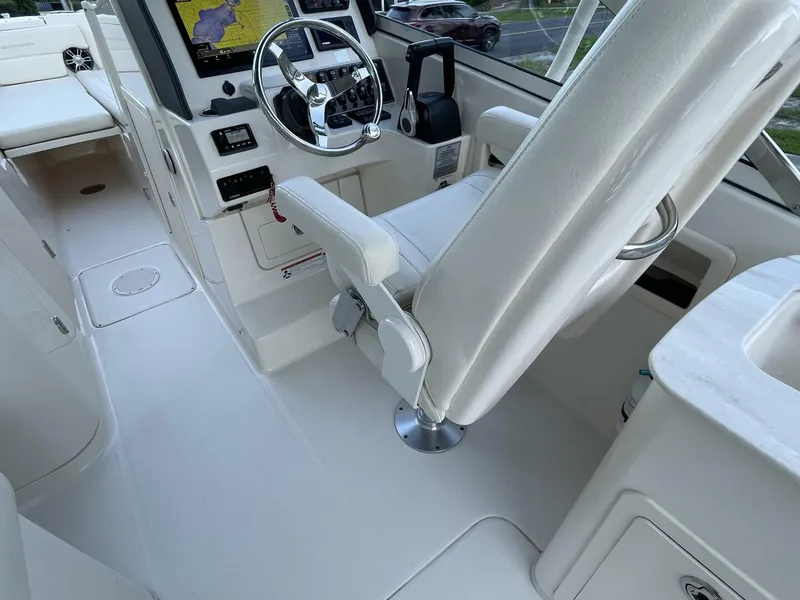 Slide: The Image of Grady-White 27 2021 - 5497910