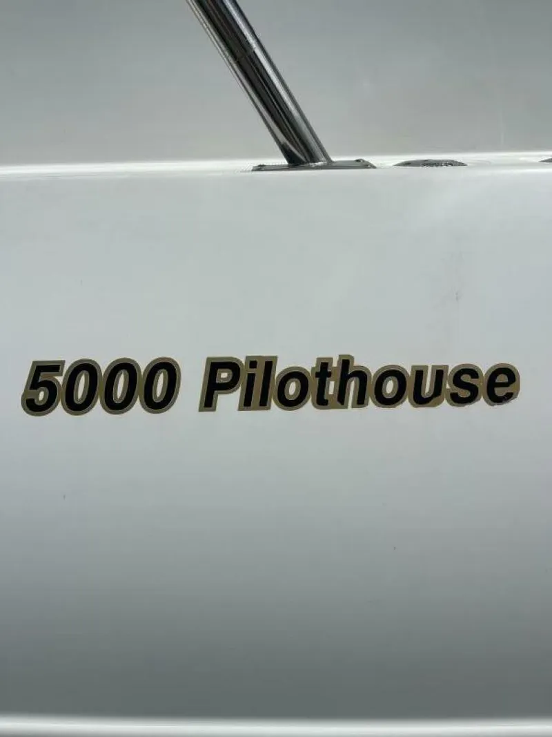 Slide: The Image of Cruisers 5000 Pilothouse 2001 - 5498322