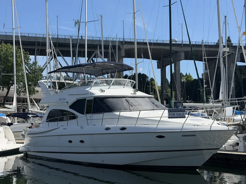 Slide: The Image of Cruisers 5000 Pilothouse 2001 - 7238059