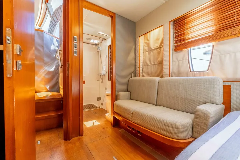 Slide: The Image of Tayana Isara 50 2014 - 5687966