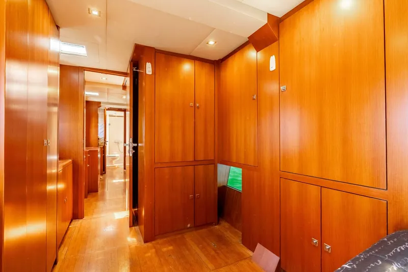 Slide: The Image of Tayana Isara 50 2014 - 5687971